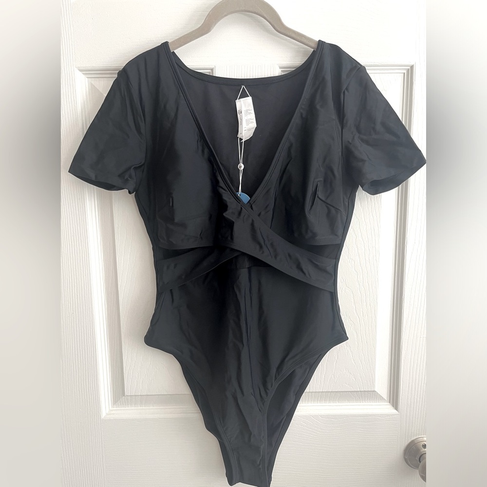 Cupshe Women's Party in Paradise Wrap Mesh Rashguard One Piece Swimsuit